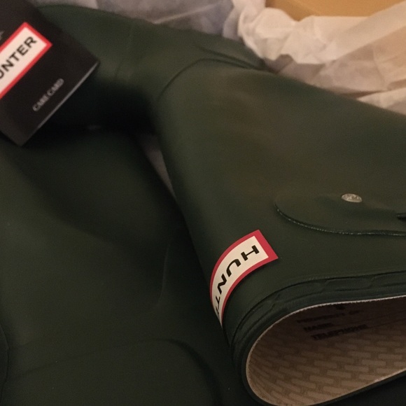 Brand New *NEVER used* Hunter Boots - Picture 2 of 9